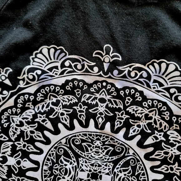 Black halter tie kite crop top with white mandala screen print on front. - Picture 6 of 7
